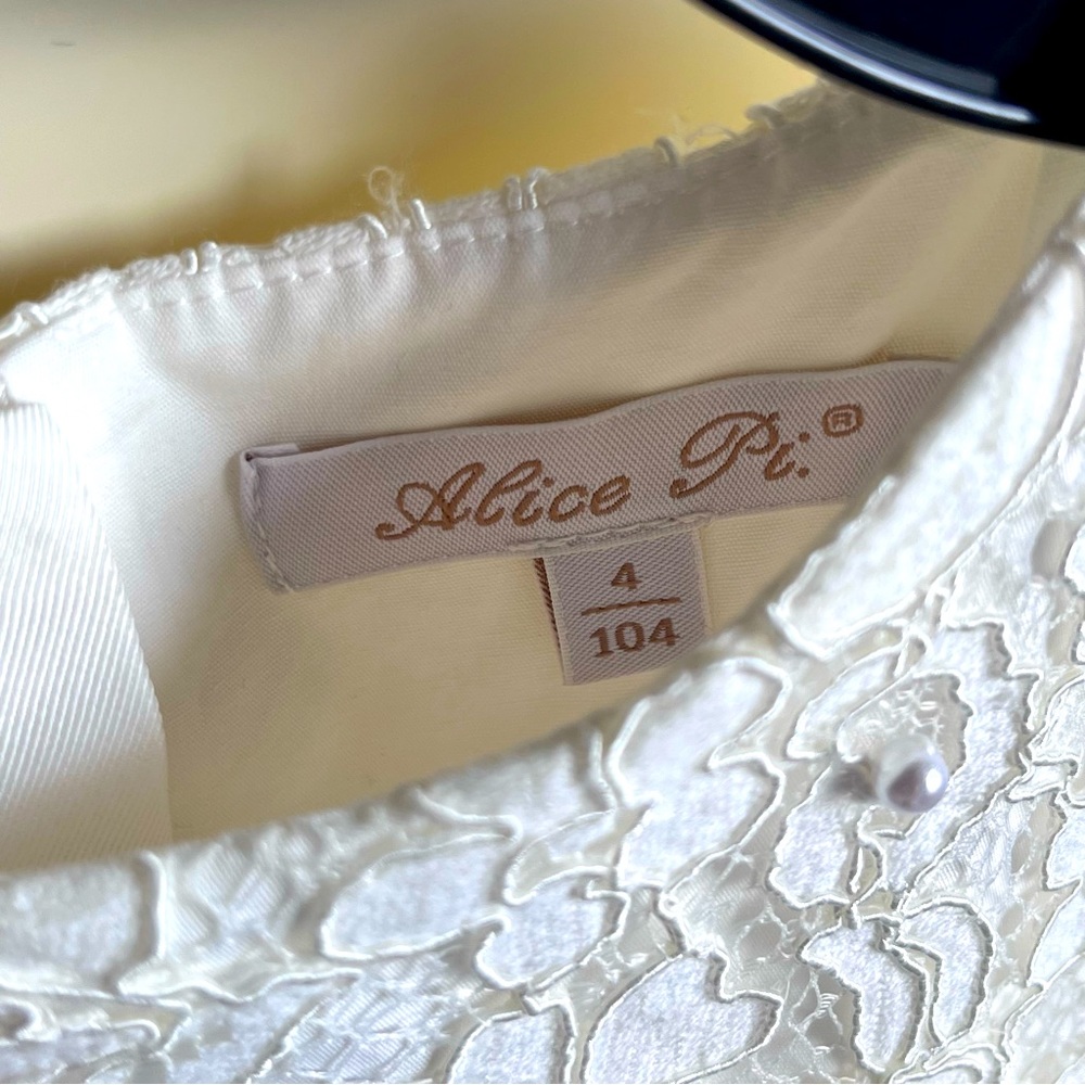 Alice Pi Little Girls Ivory Lace / Tulle Flower Girl / Communion Dress.  Size 4 - Picture 5 of 12